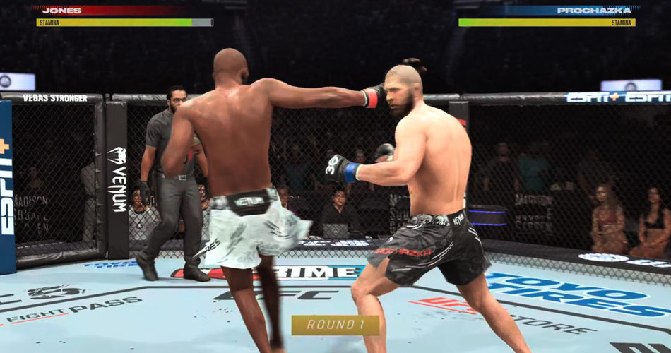 Как выполнить вращающийся удар кулаком в UFC 5